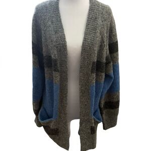 Democracy Gray and Blue Women's Cardigan